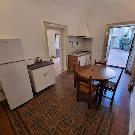 Palazzo Mannino Apartments Catania Bagian luar foto