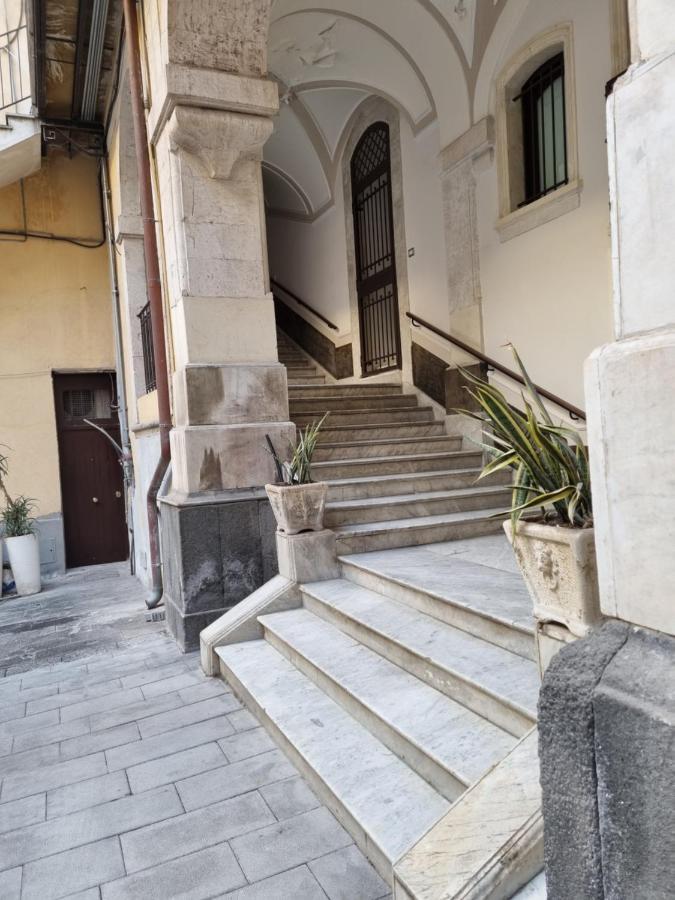 Palazzo Mannino Apartments Catania Bagian luar foto