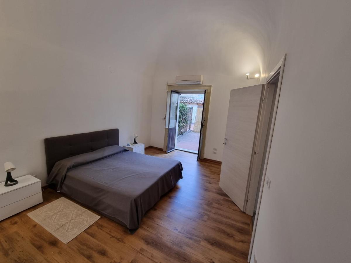 Palazzo Mannino Apartments Catania Bagian luar foto